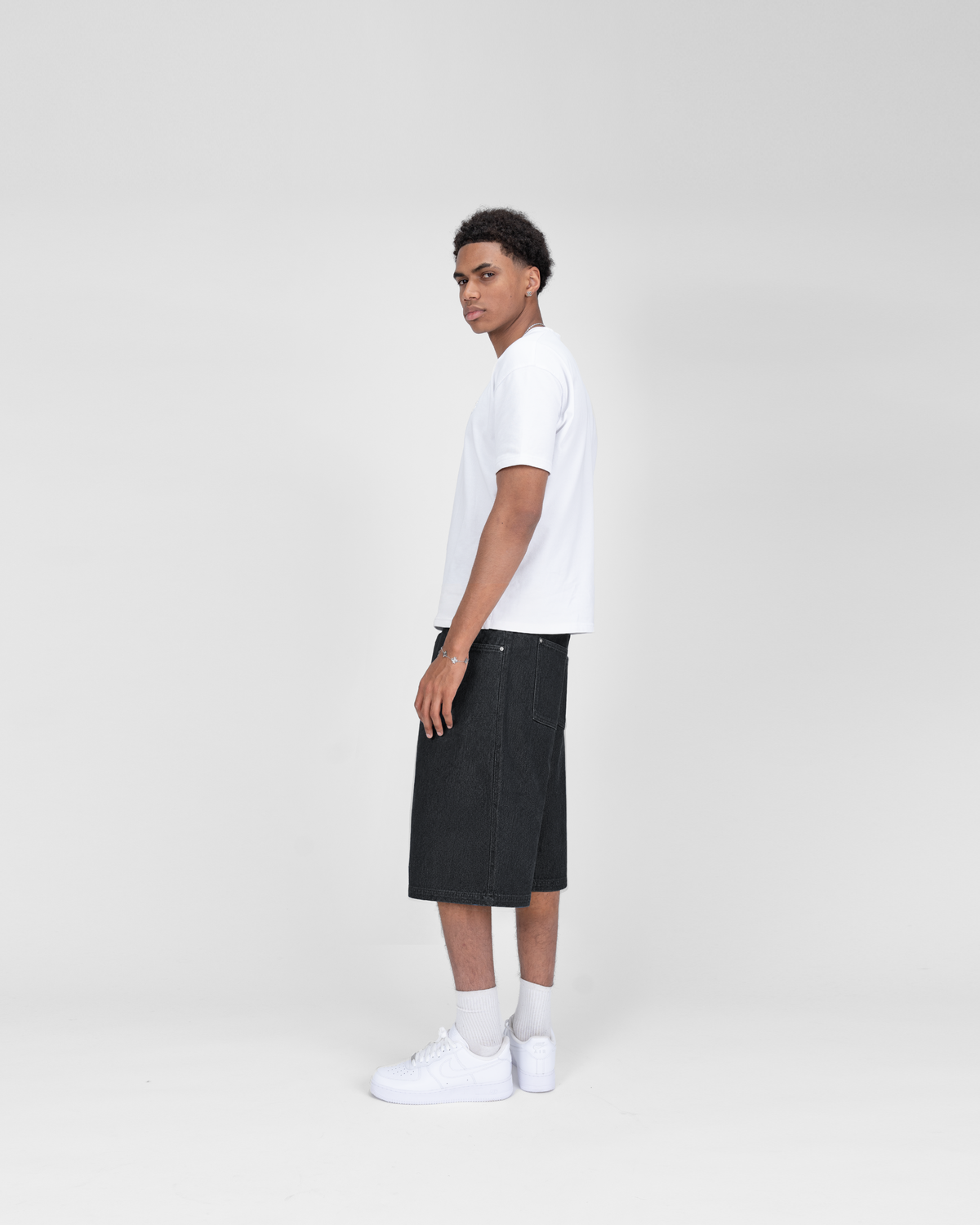 Short en jean SU26 – Noir