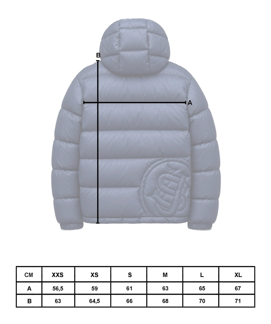 Guide des tailles de la doudoune : A largeur poitrine 56,5 à 67 cm, B longueur 63 à 71 cm, du XXS au XL